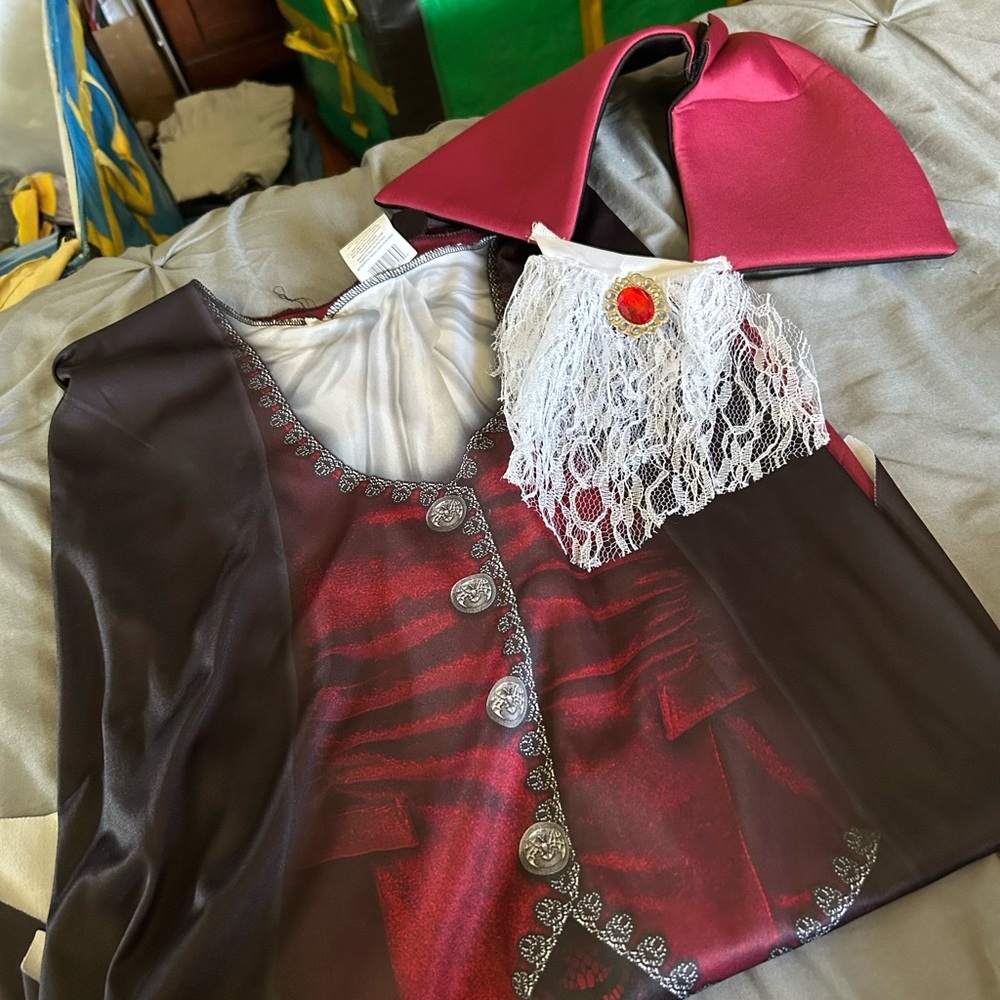 California Costumes Kids Vampire Ensemble with Red and Black Accents